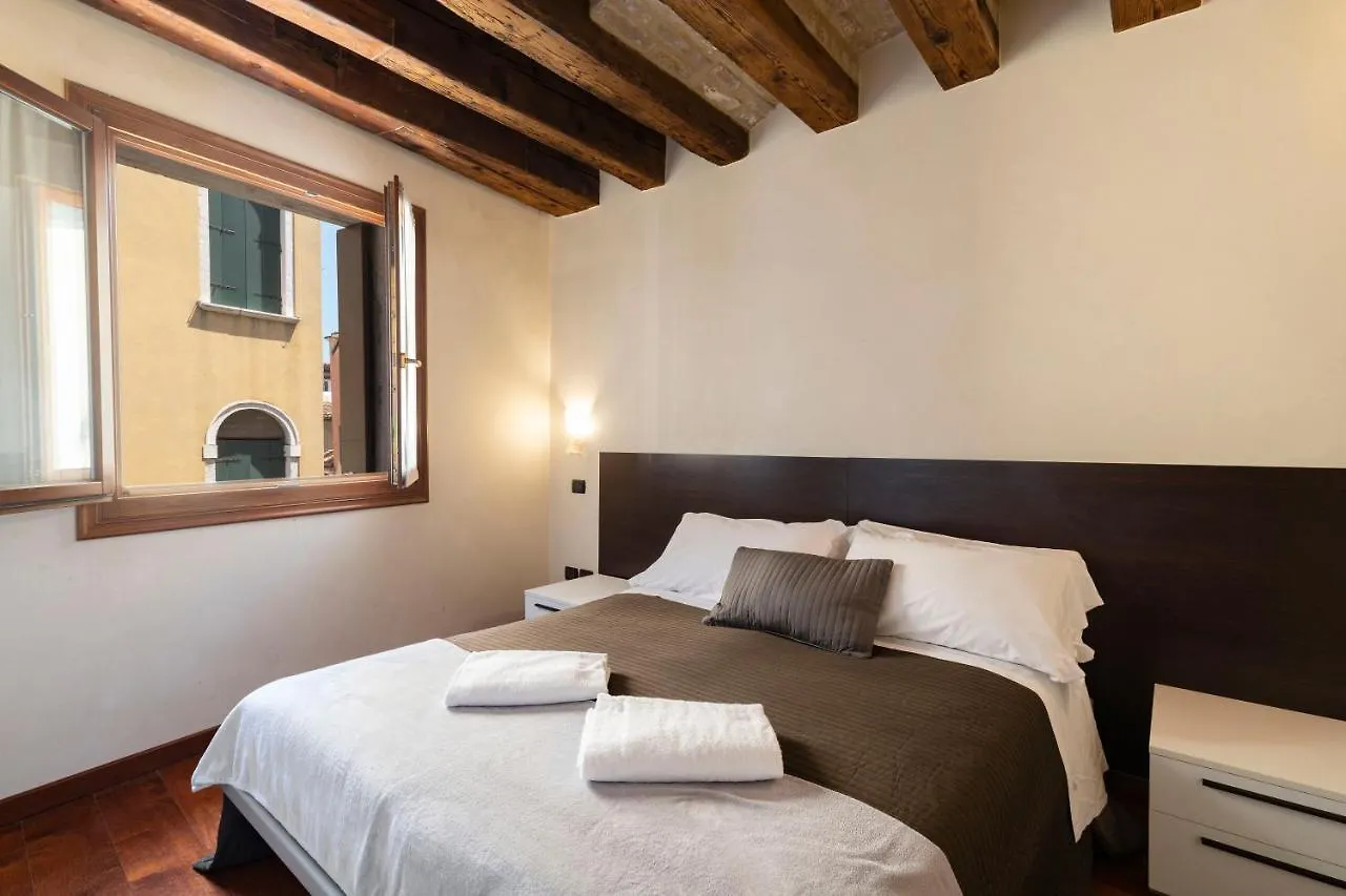 Doge Morosini Palace By Wonderful Italy Venedig